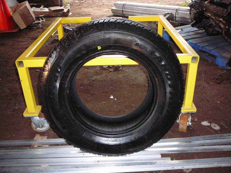 Tires Bridge Stone Dueler HT 95% Tread