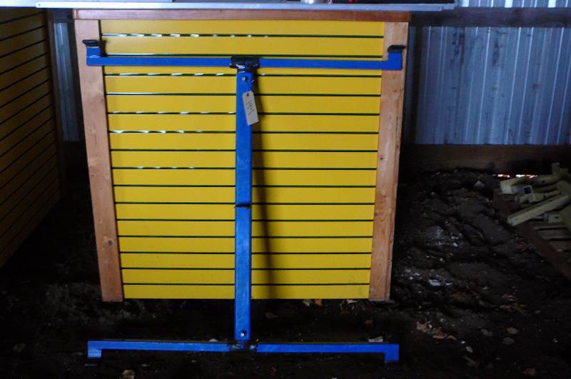 Extendable Pickup Box Lifter a must for Body Shops