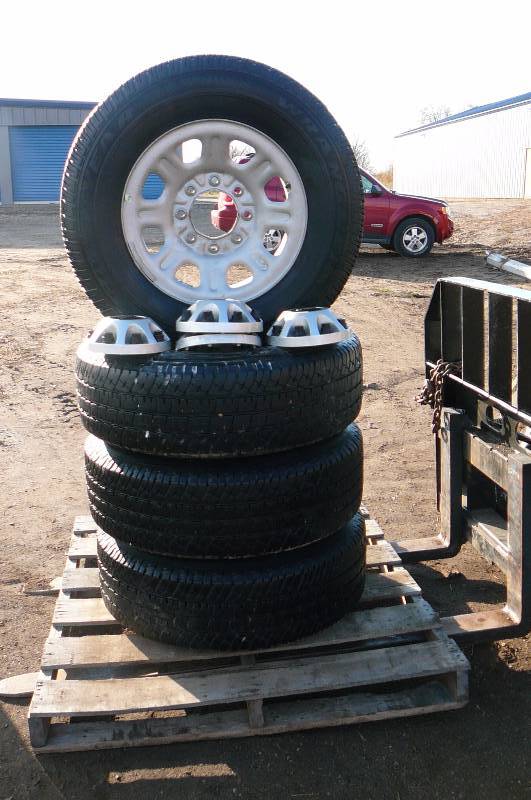 Rim and Wrangler Tire