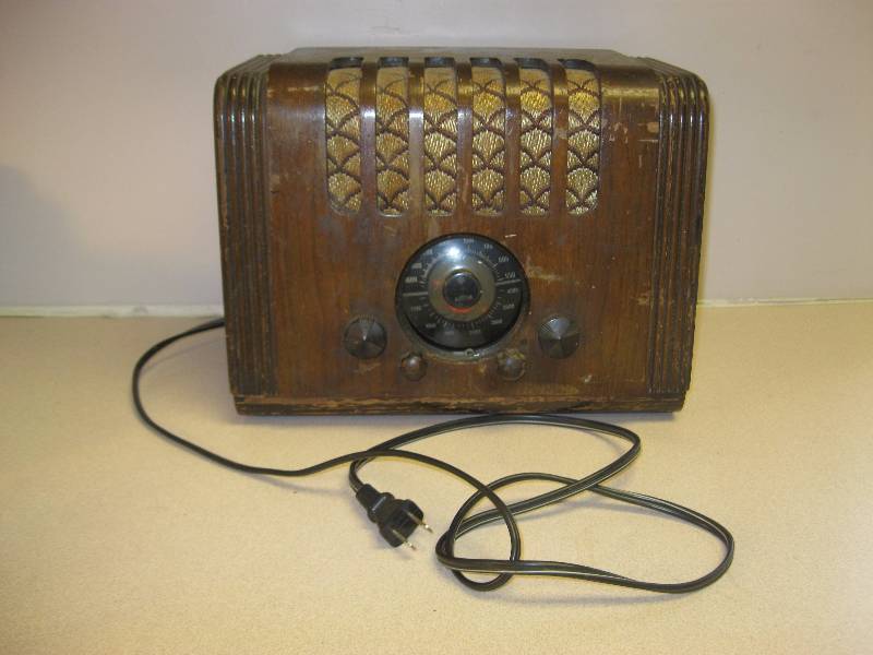 Vintage Arvin Chassis Radio, Untestes