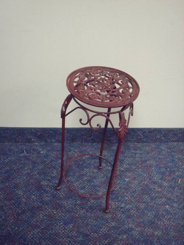 Metal Plant Stand