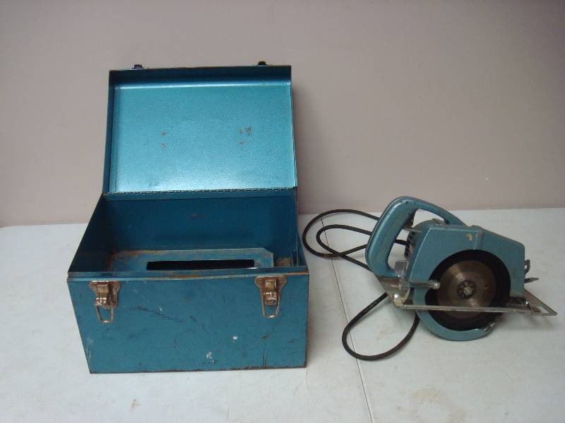 Speedway Saw And Box, Appears To Work Fine