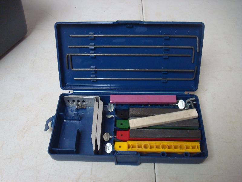Lansky Knife Sharpening Stone Set, Oil Spilled