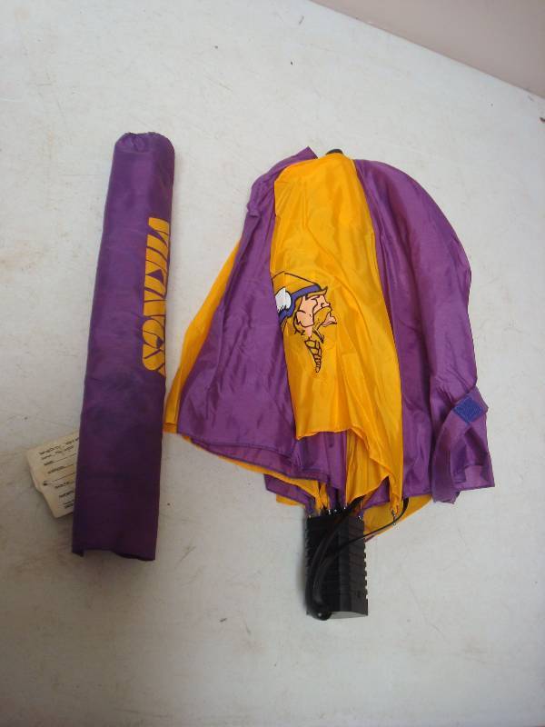 Minnesota Viking Umbrella, Some Wear