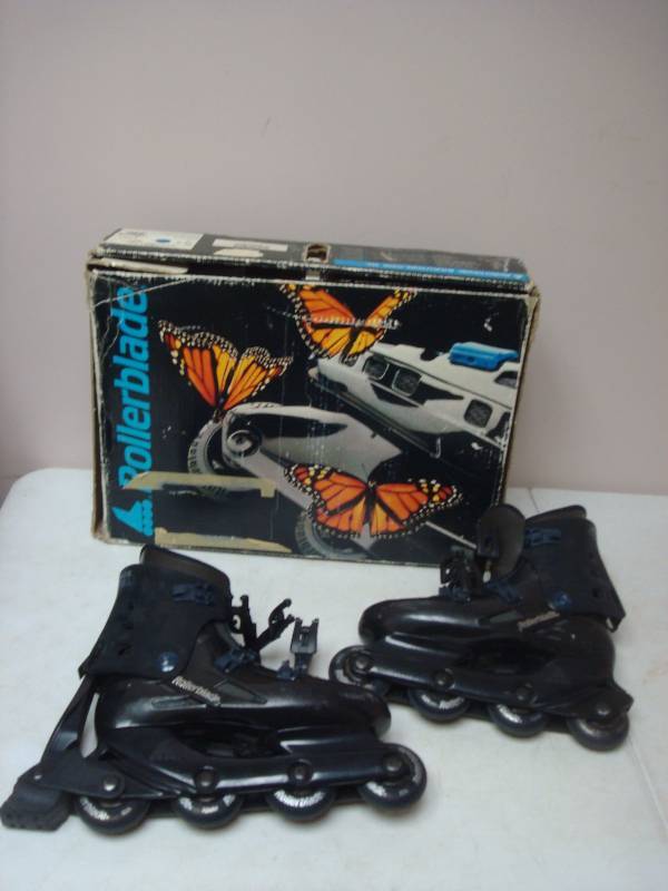 Pair Of Vintage Rollerblades, Size 9