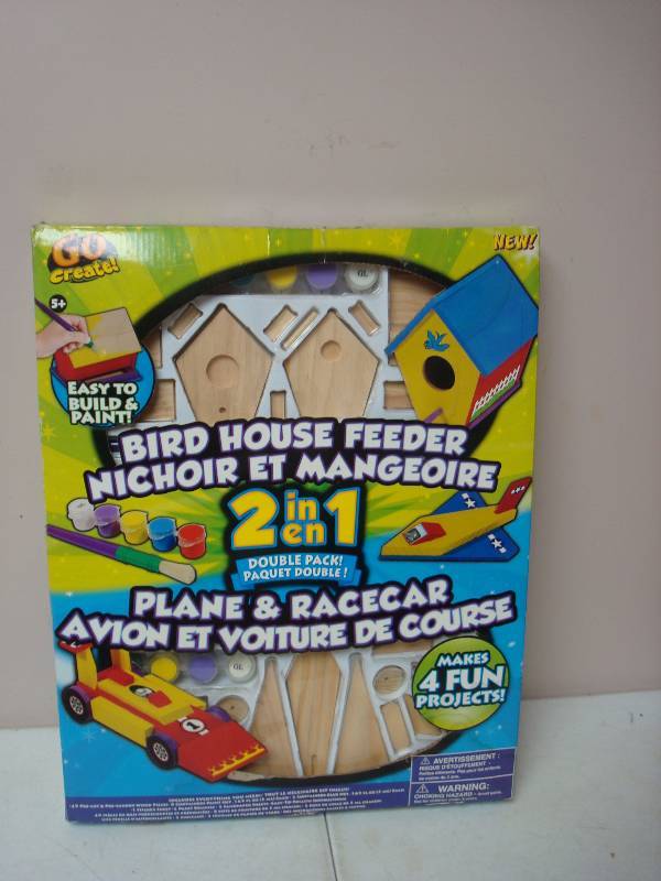 Kids Wood Craft Kit, Unused, Paint Might Be Dried Out