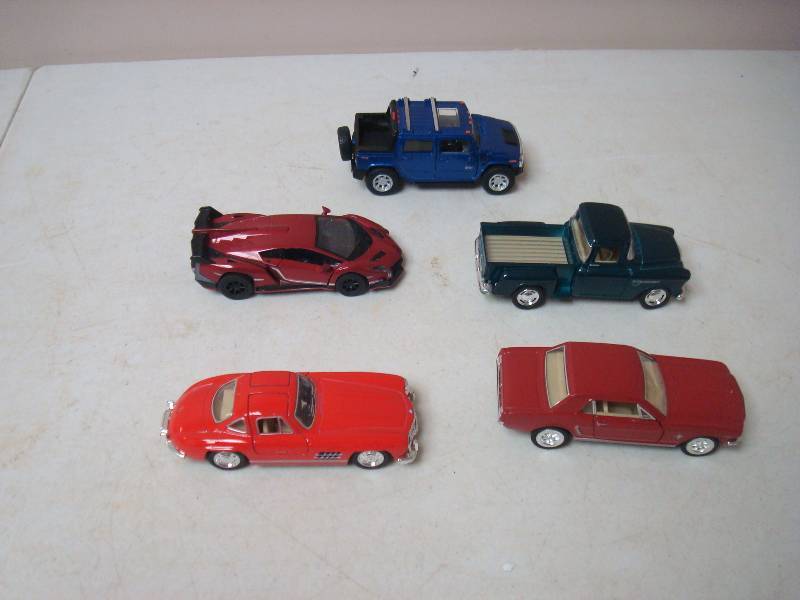 Lot OF Kinsmart Die Cast Cars - 136 Scale