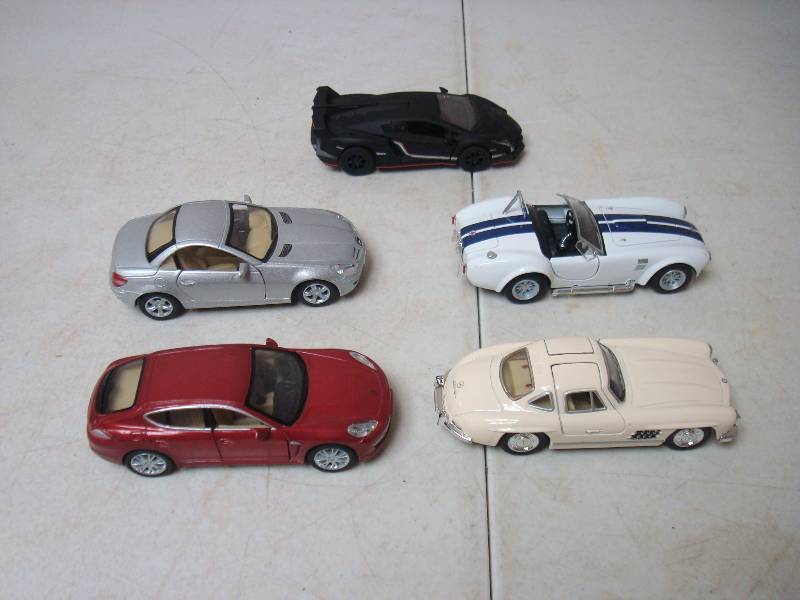 Lot OF Kinsmart Die Cast Cars - 136 Scale