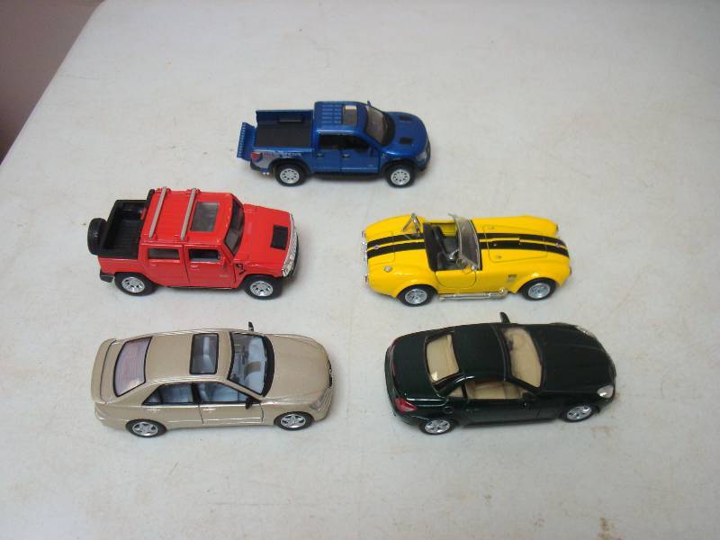 Lot OF Kinsmart Die Cast Cars - 136 Scale
