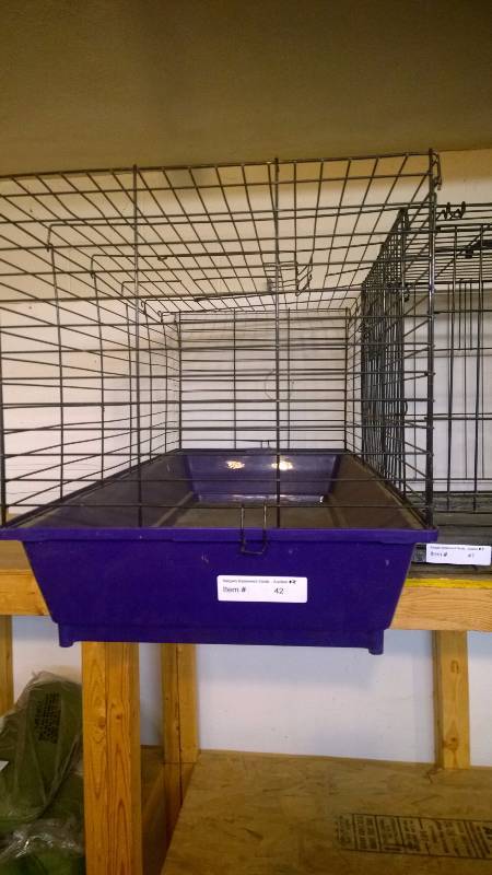 lot 42 image: Guinea Pig Cage