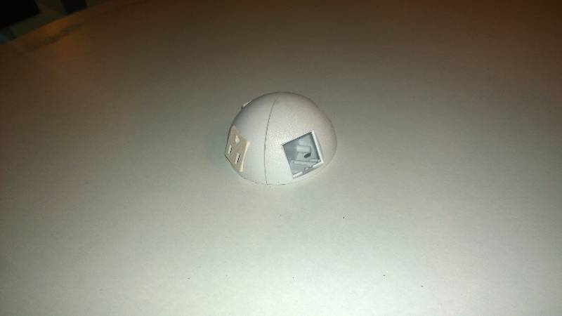 lot 24 image: White table with electricity outlet