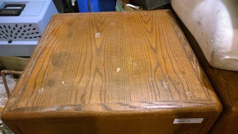 lot 32 image: Wooden Podium Retail Endcap