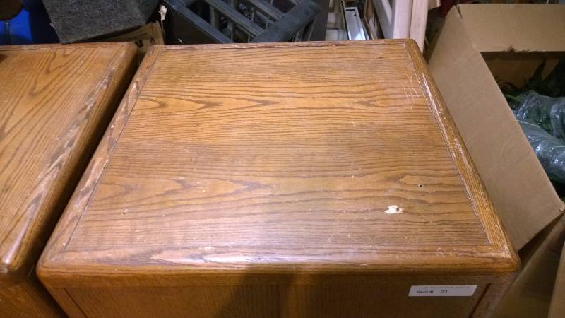 lot 33 image: Wooden Podium Retail Endcap