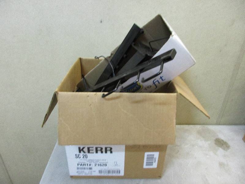 Shelf brackets