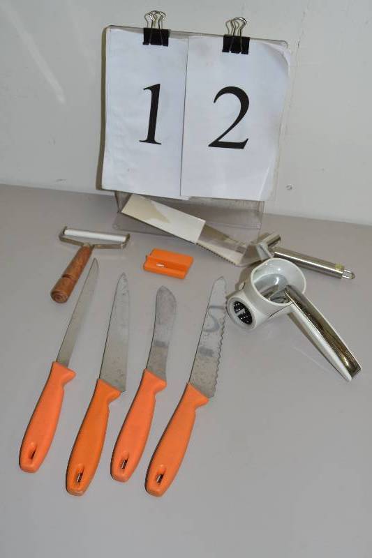 lot 12 image: Fiskars & Misc