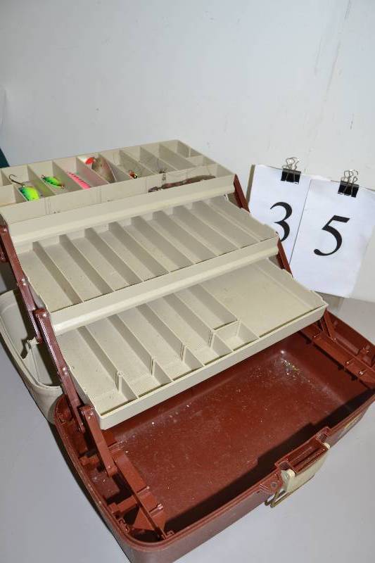 lot 35 image: tackle box