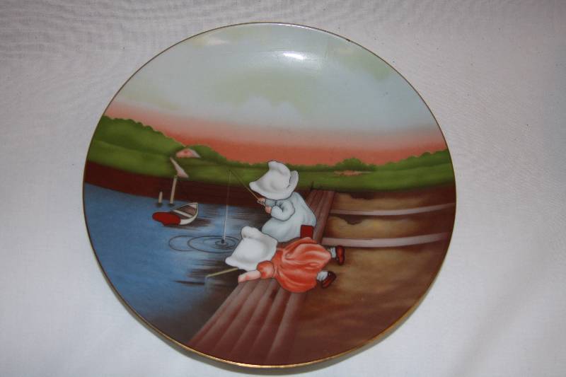 Sun-Bonnet Babies Plates
