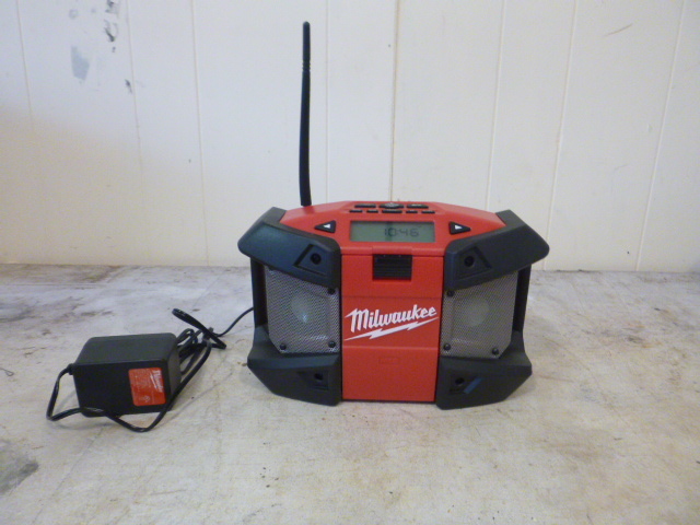 New Milwaukee M12 Jobsite Radio