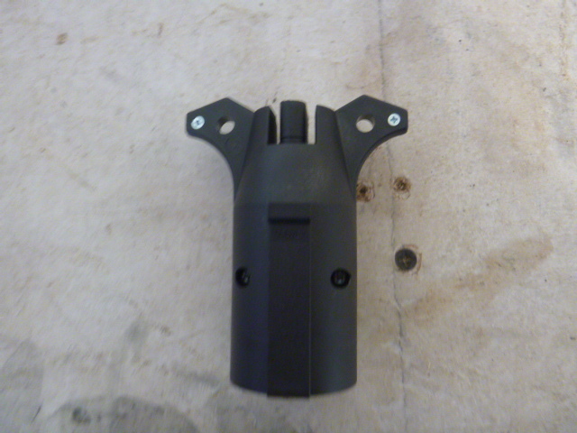 Valley Adapter Plug