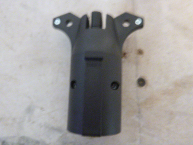 Valley Adapter Plug