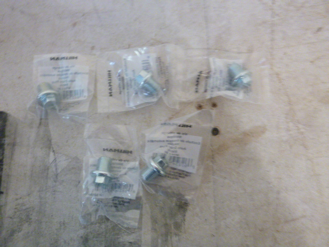 5 Hilman Auto Drain Plugs