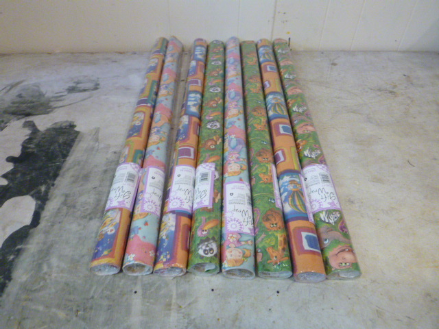 8 Rolls of Wrapping Paper