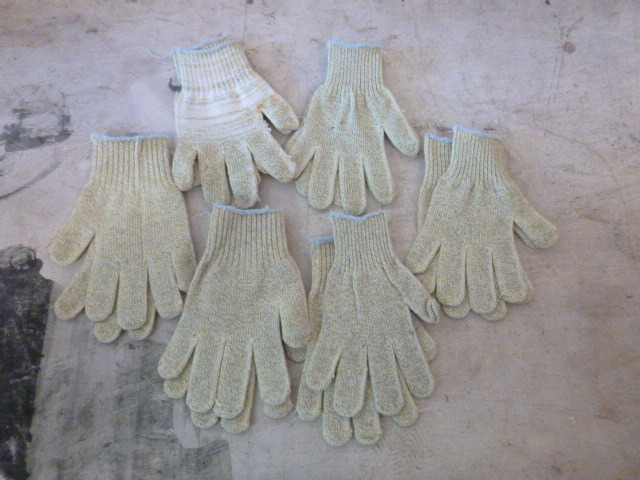 6 Pairs of Gloves