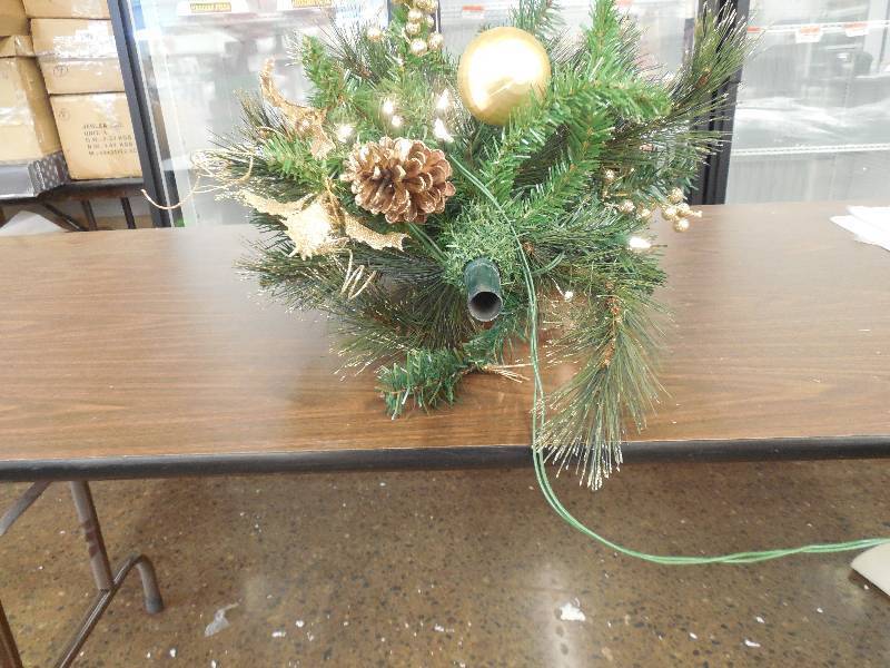 CHRISTMAS TREE TOP OR DECORATION