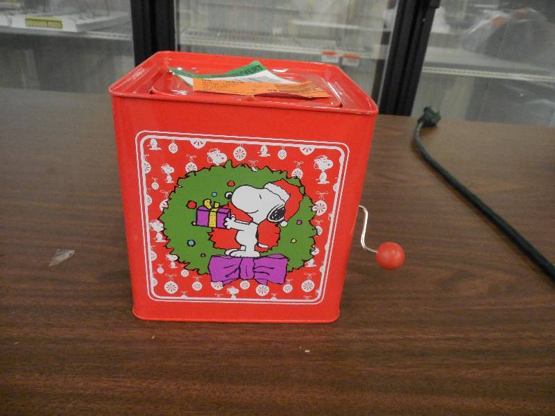 SNOOPY JACK IN THE BOX