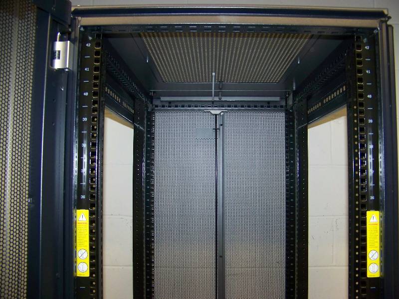 lot 88 image: Large Computer  Server  Audio and Video Equipment Rack on Castors