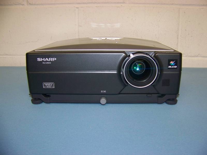 lot 20 image: Sharp, XG-C455W, LCD Projector with Remote Control and Travel Bag