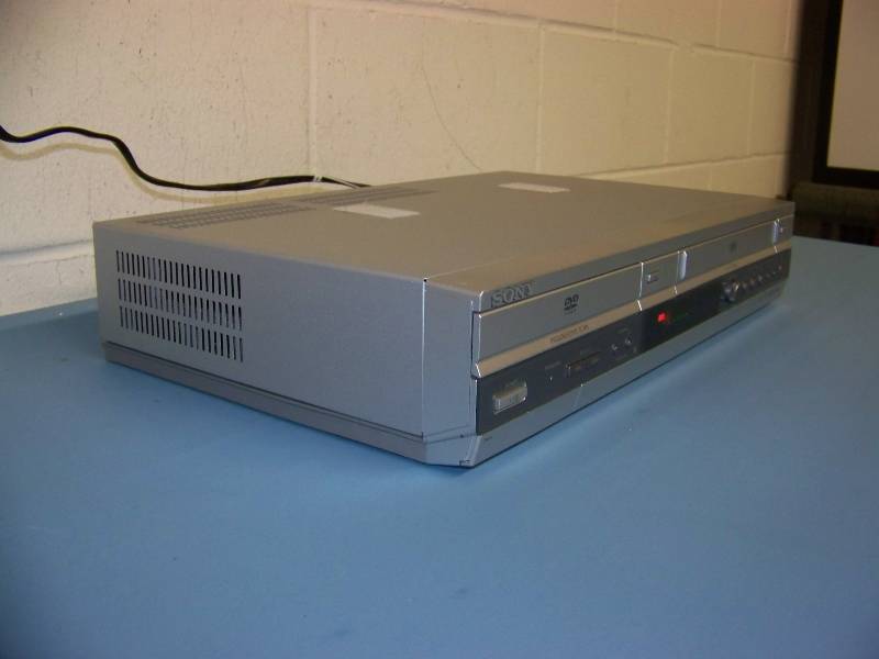 lot 53 image: Sony, DVD  VCR Combo Player