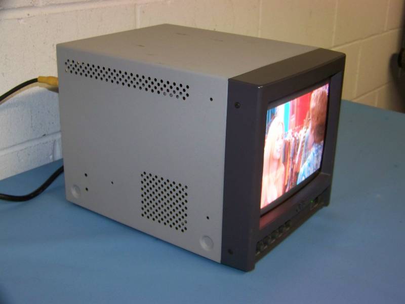 lot 97 image: JVC, 9, Color Video Monitor