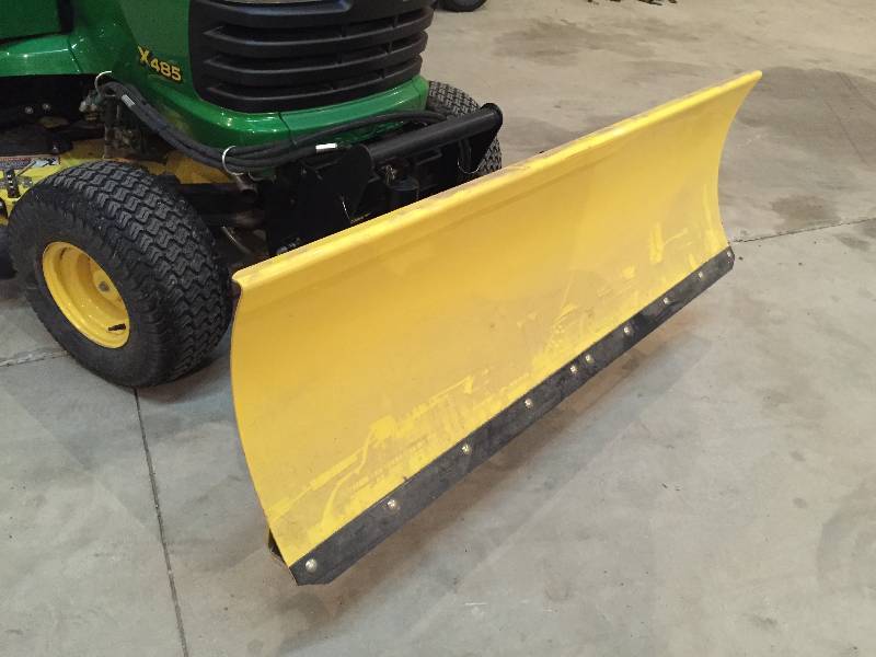 lot 3 image: John deere quick hitch blade