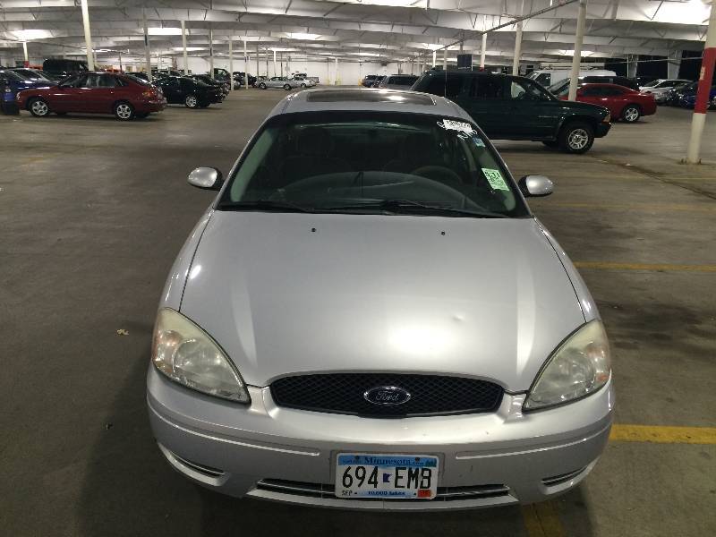 2004 Ford Taurus SES