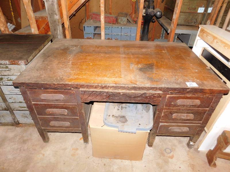 lot 8 image: Vintage Clemco Office Desk