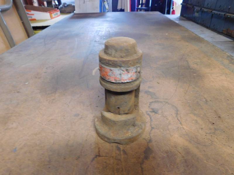 lot 39 image: Vintage Morse - Starrett Model -1 Impact Cutter Light Duty