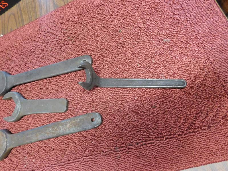 lot 49 image: misc vintage tools see photos