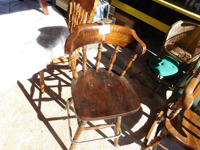 lot 7 image: vintage wooden stool strong and solid
