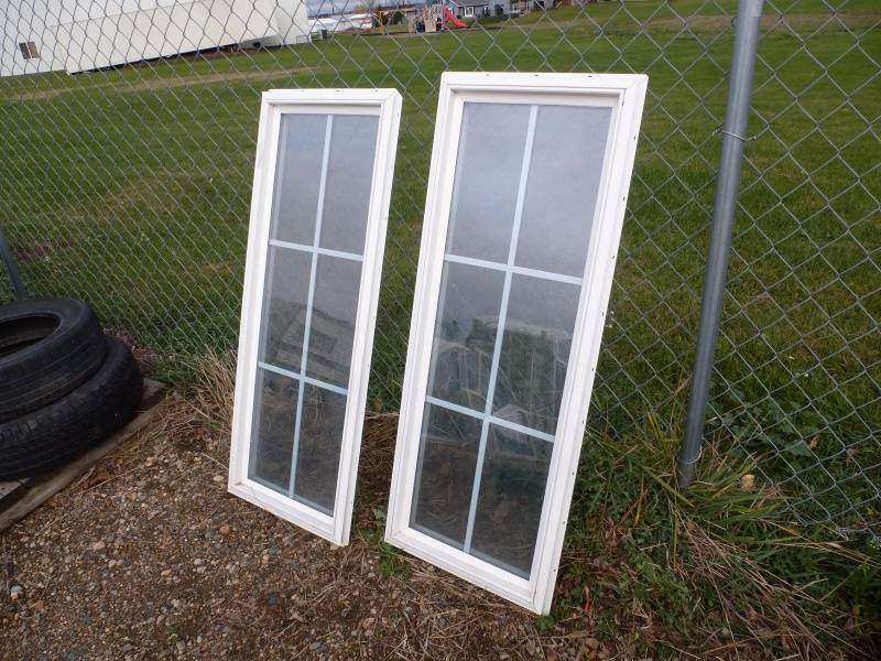 lot 57 image: Marquee Argon window top light rectangle