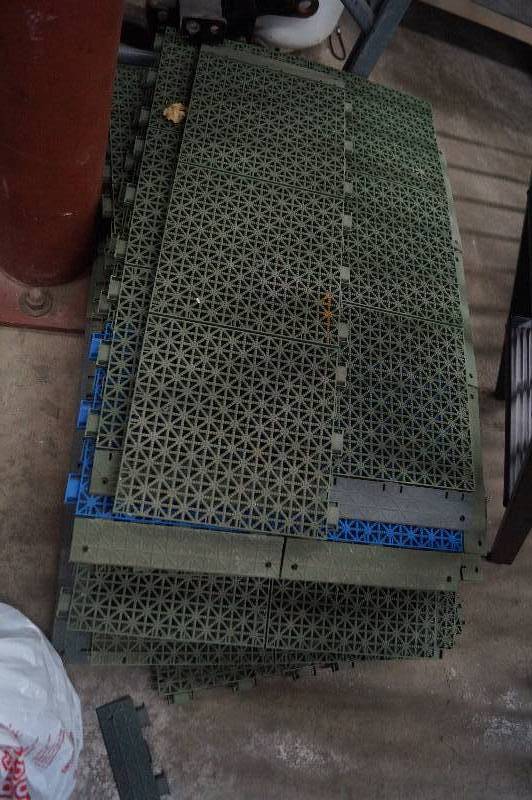 Snap Together Plastic Flooring