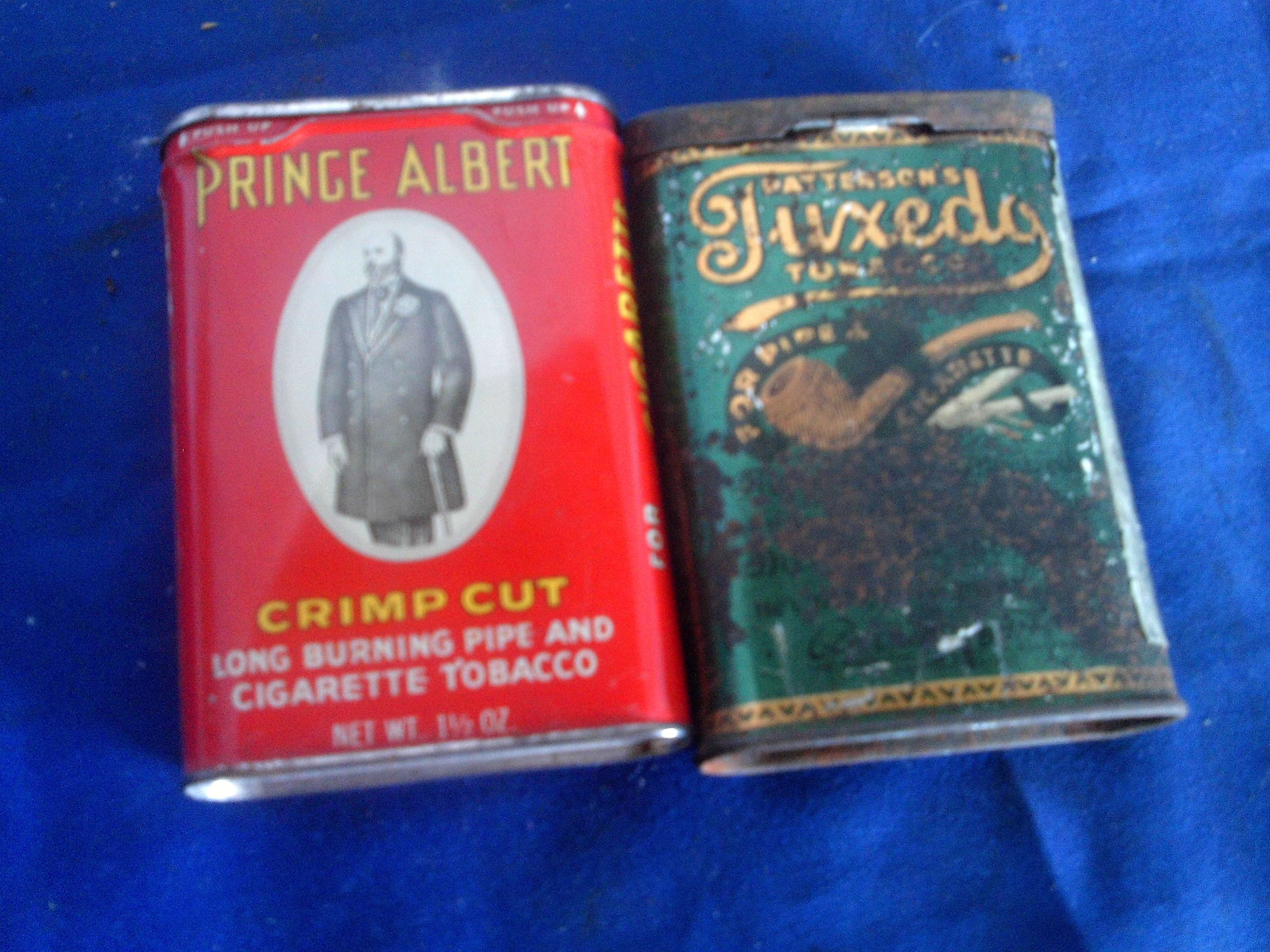 2 vintage tins