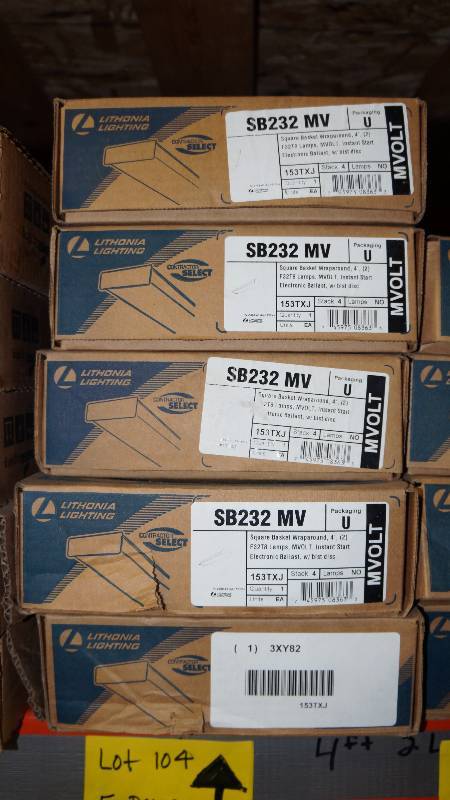 lot 104 image: Lot of 5 NIB Lithonia LIghting 4 T8 Lamps