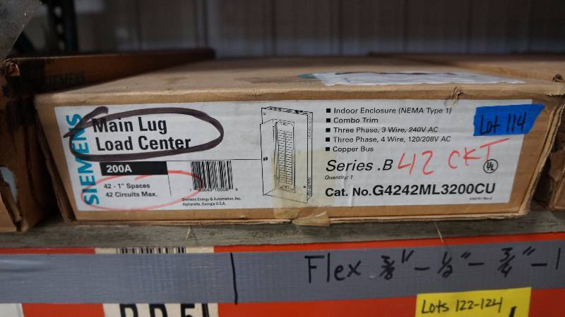 lot 114 image: NIB Siemens 200 Amps Indoor Series B Main Lug Load Center