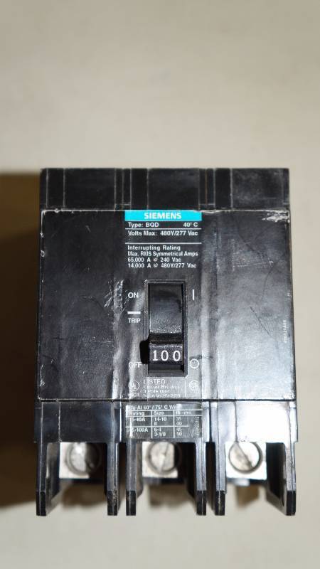 lot 207 image: Siemens 100 Amp Type BQD 480Y277 VAC Interrupting Rating 3 Pole Bolt On Circuit Breaker