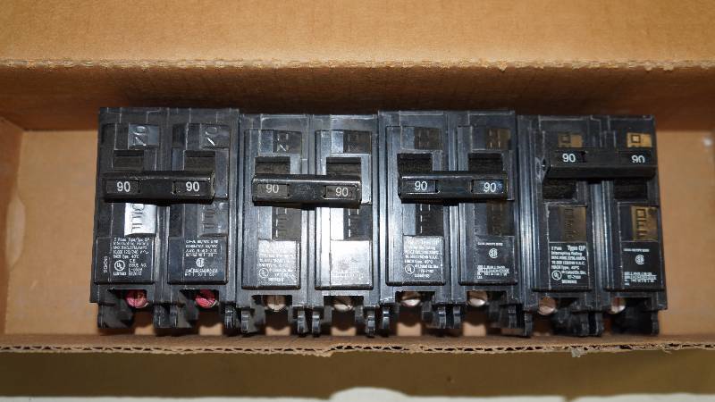 lot 218 image: Qty 4 NIB Siemens Q290 90 Amp 2 Pole Circuit Breakers