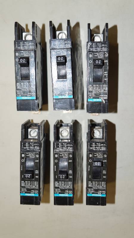 lot 224 image: Qty 6 Siemens Type BQD 1 Pole 20 Amp 120277125 Circuit Breakers