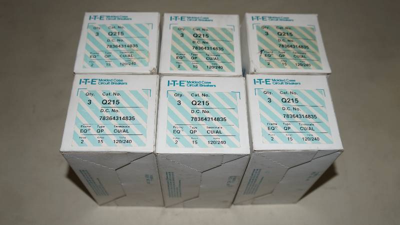 lot 227 image: Qty 18 NIB Siemens Q215 I-T-E 2 Pole Type QP 15 Amp 120240 Circuit Breakers