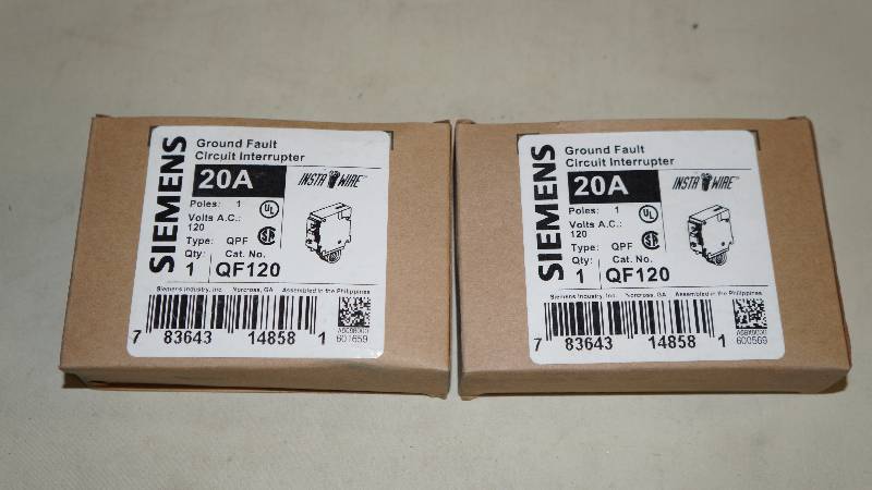 lot 228 image: Qty 2 NIB Siemens 20 Amp 1 Pole Type QPF 120 Volts QF120 Circuit Breakers