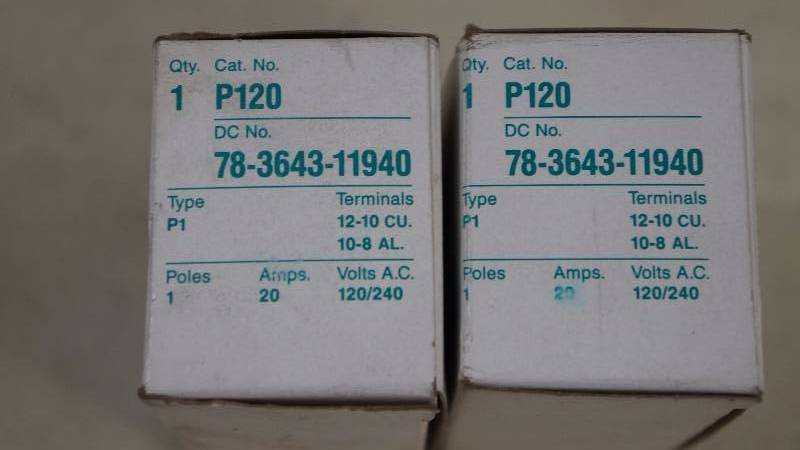 lot 252 image: Qty 2 NIB Siemens 20 Amp 1 Pole 120240 VAC Type P1 P120 I-T-E Circuit Breakers